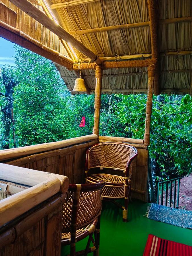 Fab - Bamboo Hut With Open Shower مونار المظهر الخارجي الصورة